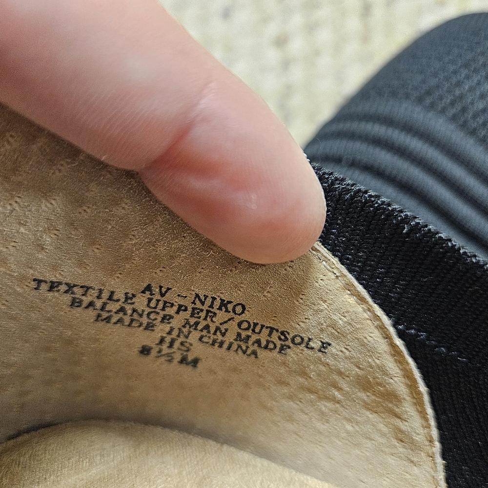 Adrienne Vittadini Sport Black Slip-On Knit Sneakers – Women's Size 8.5 - Picture 3 of 5